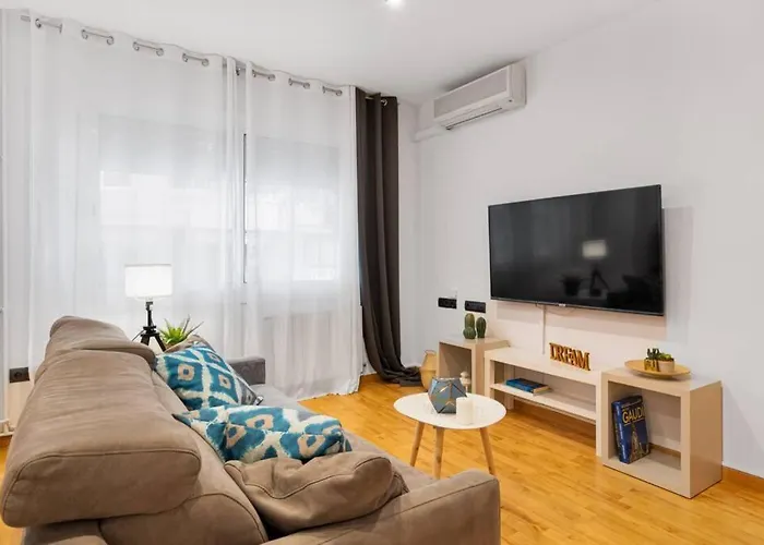 De Gracia 2 Bedroom Cozy Appartement