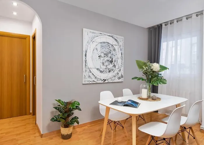 De Gracia 2 Bedroom Cozy *