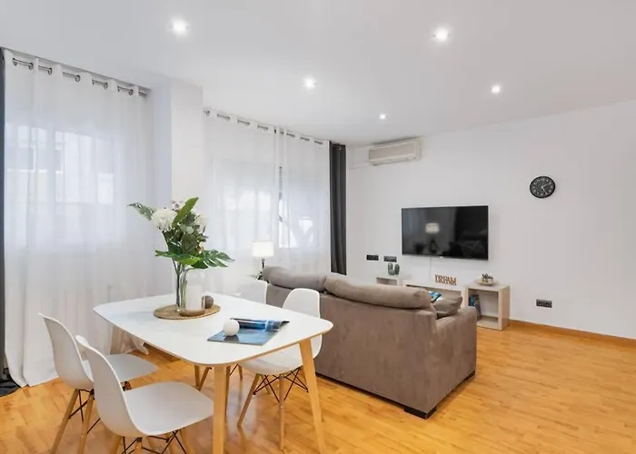De Gracia 2 Bedroom Cozy
